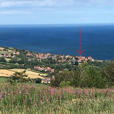 Bed & Breakfast West Royd 4*