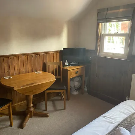 Bed & Breakfast West Royd 4*